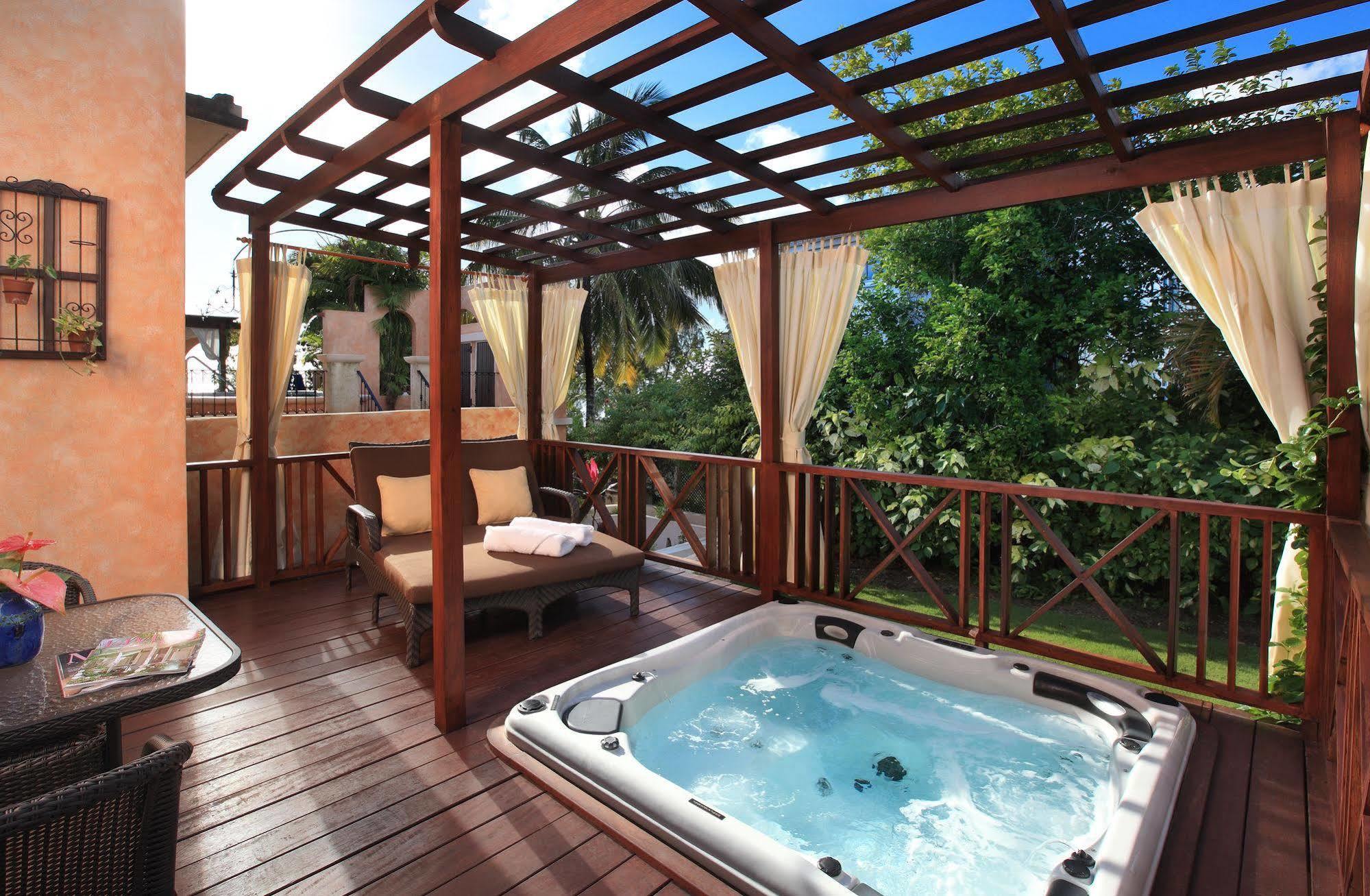 Oistins Little Arches Boutique Hotel - Adults Only מראה חיצוני תמונה